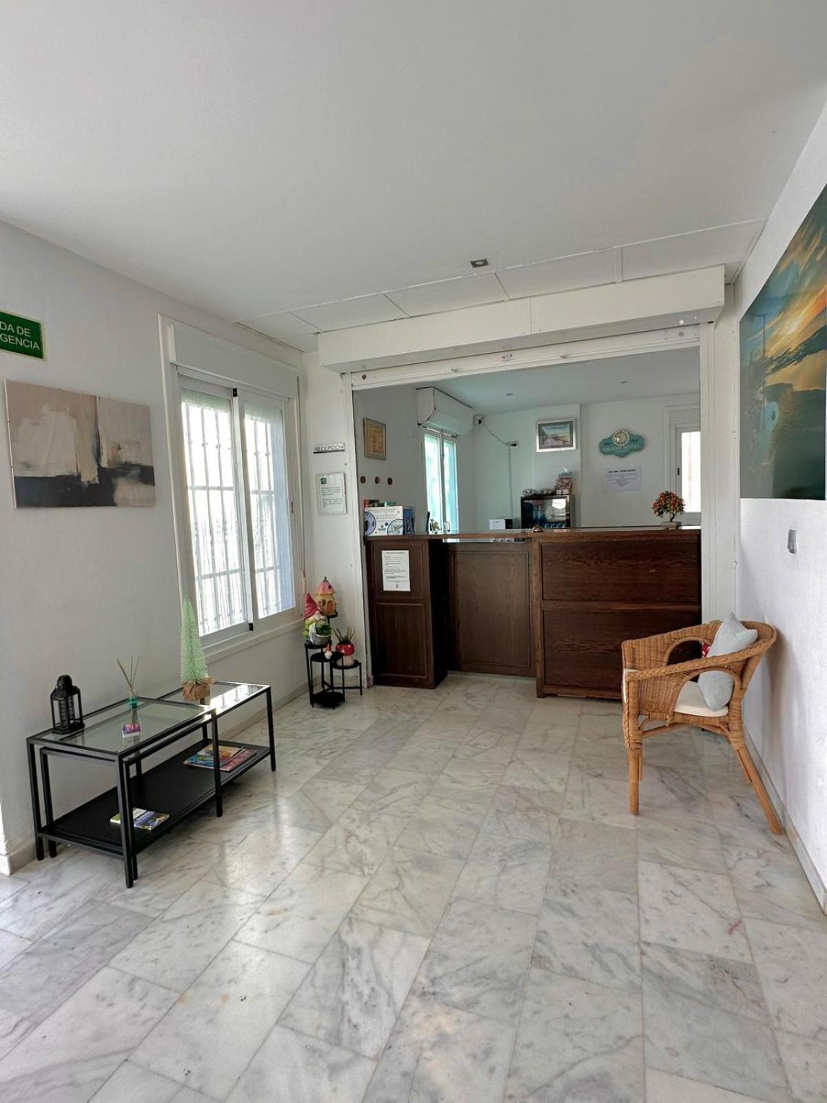 Apartahotel Dona Reyes Chipiona Extérieur photo