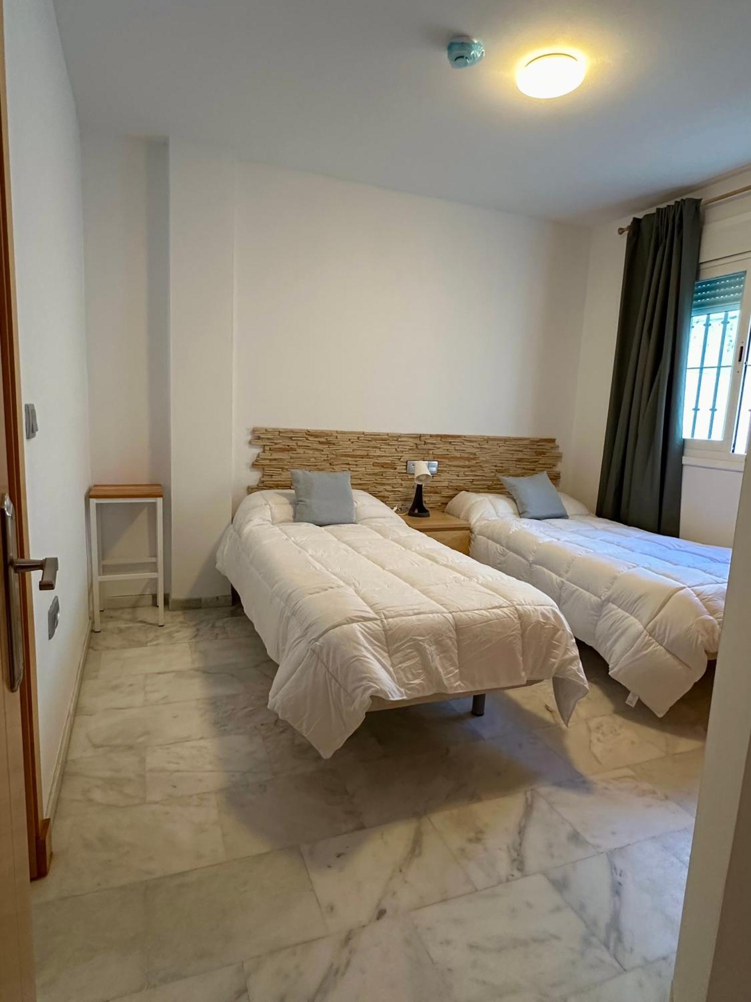 Apartahotel Dona Reyes Chipiona Extérieur photo